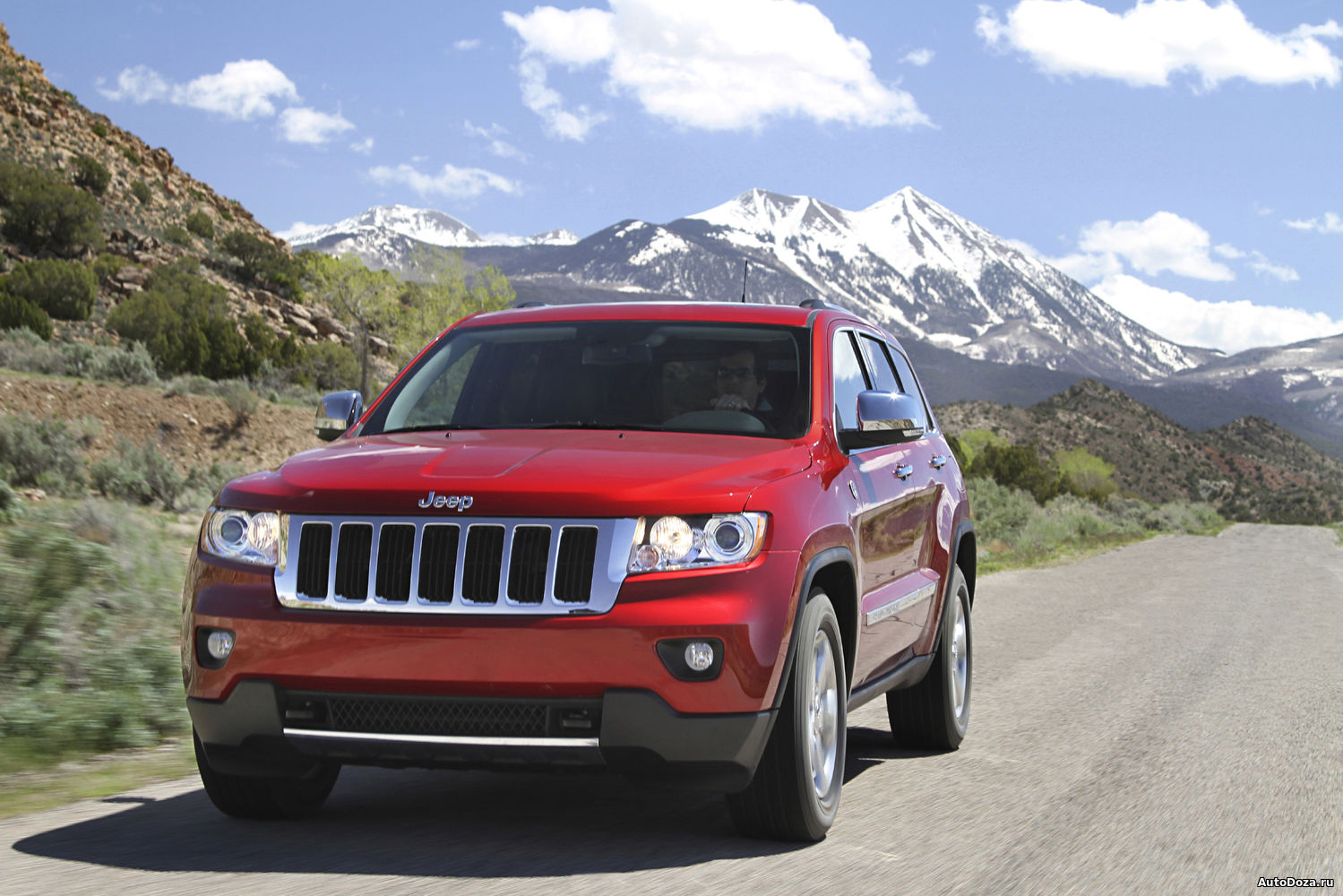 Росстандарт информирует об отзыве 10355 автомобилей Jeep Grand Cherokee