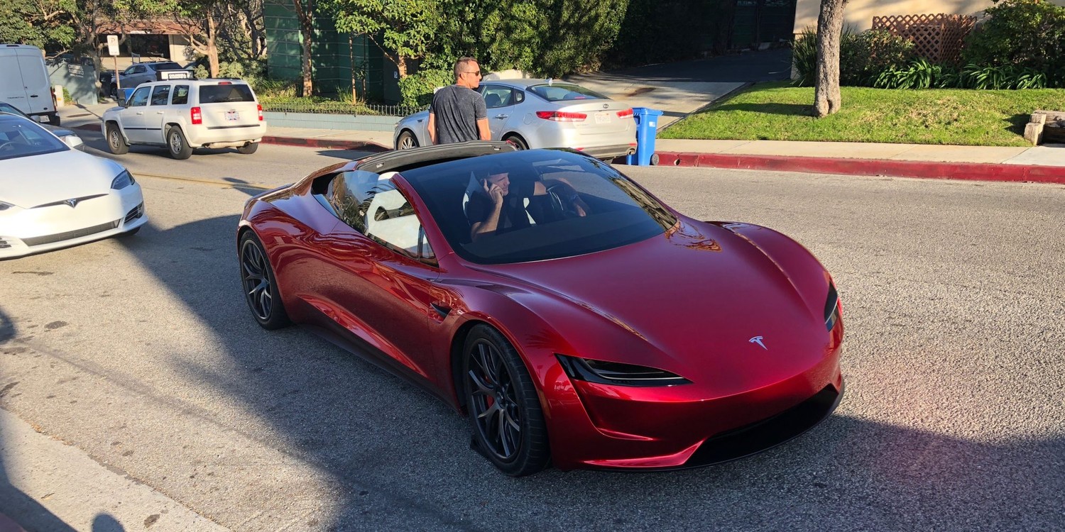 Первый родоначальник Tesla Roadster в дикой природе - прототип по-видимому ломается