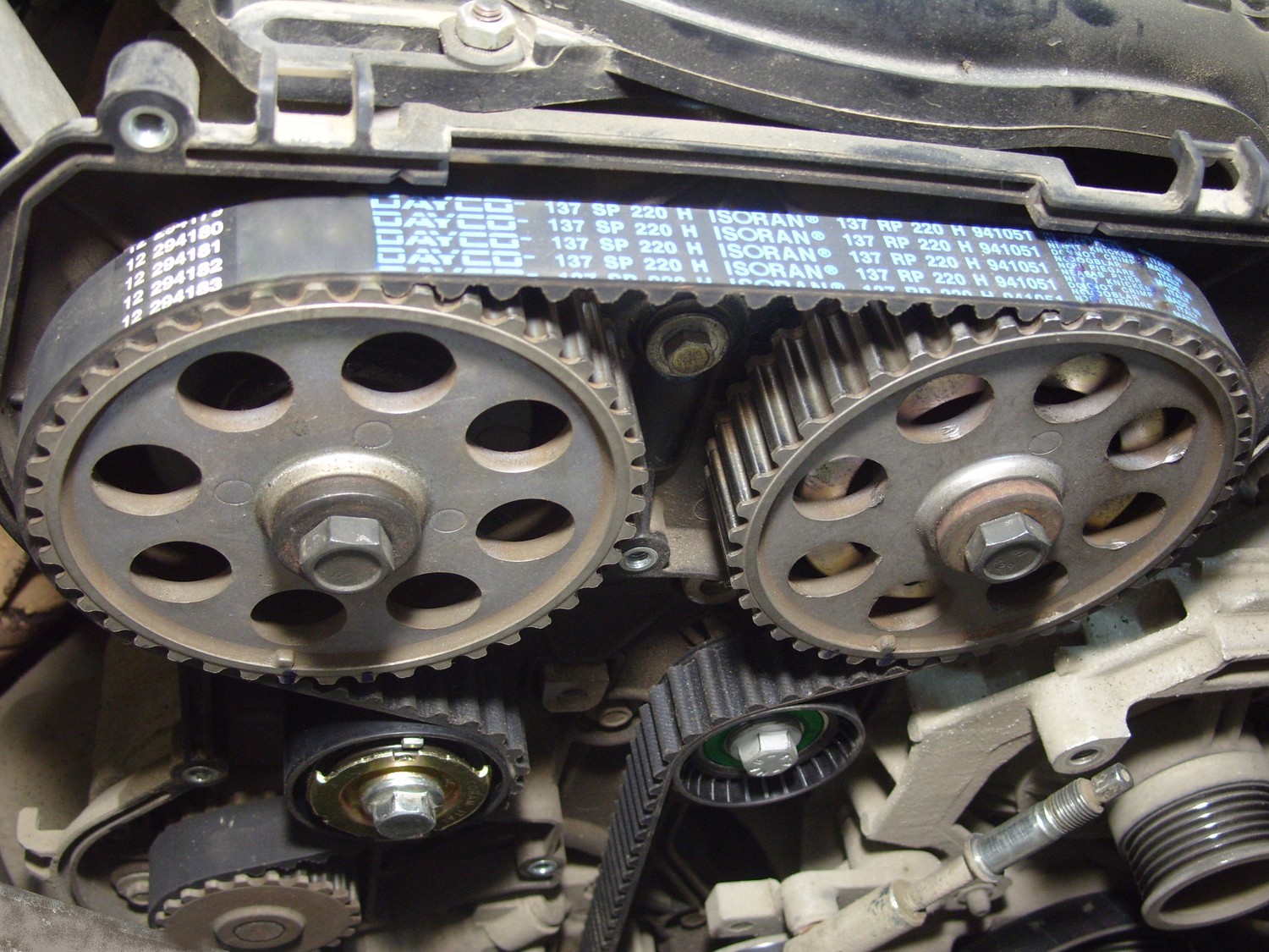 Lada Granta и Kalina: проверка и замена ремня привода ГРМ 8-клапанного двигателя