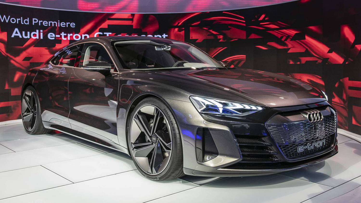 Audi E-Tron GT Concept - четырехдверное купе